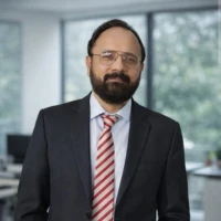 Prof Dr . Yasir Nawaz Manj